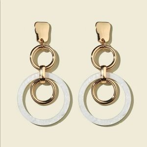 NWOT Round Link Drop Earrings